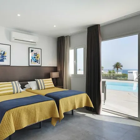 빌라 Luxury Mojones Stunning Seaviews Large Terraces & Private Pool 티아즈