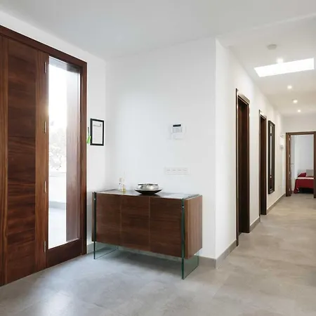 빌라 Luxury Mojones Stunning Seaviews Large Terraces & Private Pool 티아즈