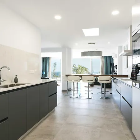빌라 Luxury Mojones Stunning Seaviews Large Terraces & Private Pool *