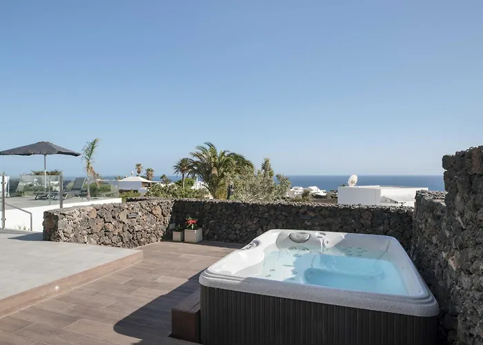 Luxury Mojones Stunning Seaviews Large Terraces & Private Pool Tías